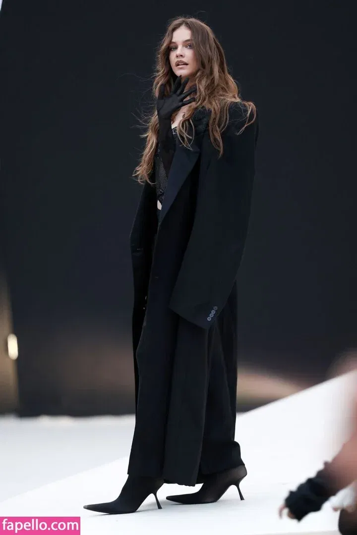 Barbara Palvin Onlyfans Photo Gallery 