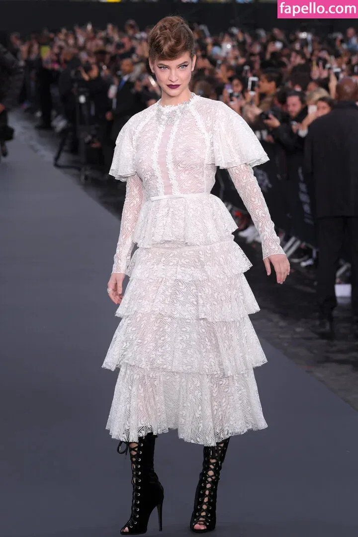 Barbara Palvin Onlyfans Photo Gallery 