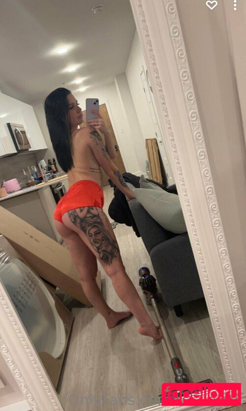Vaaloux Nude Onlyfans Photo 20
