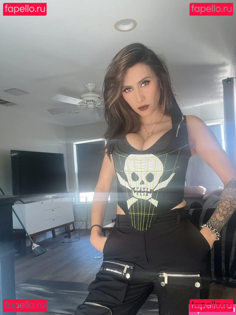 Cristina Valenzuela Onlyfans Photo Gallery 