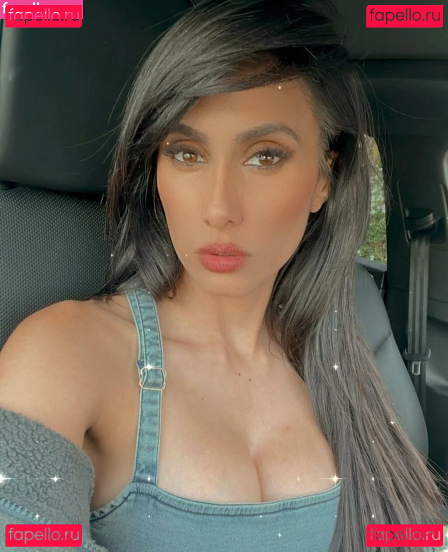 Cristina Valenzuela Onlyfans Photo Gallery 