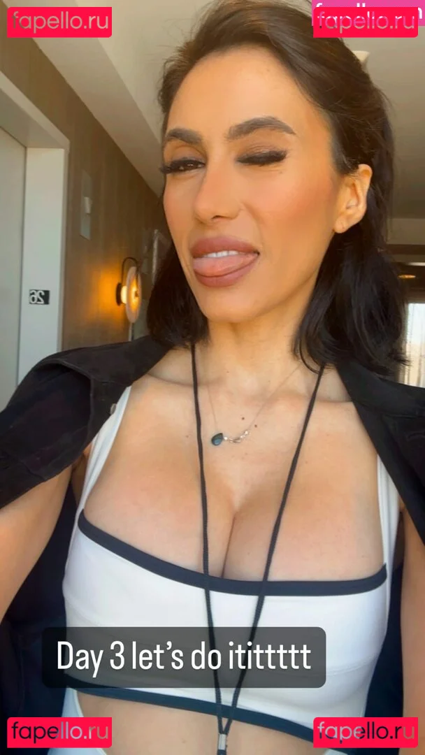 Cristina Valenzuela Onlyfans Photo Gallery 