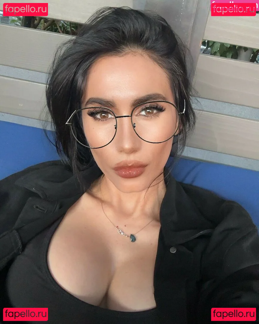 Cristina Valenzuela Onlyfans Photo Gallery 