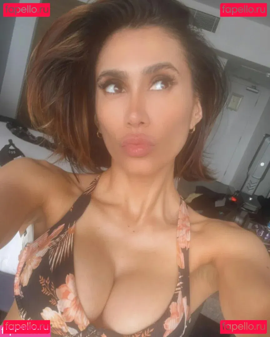 Cristina Valenzuela Onlyfans Photo Gallery 