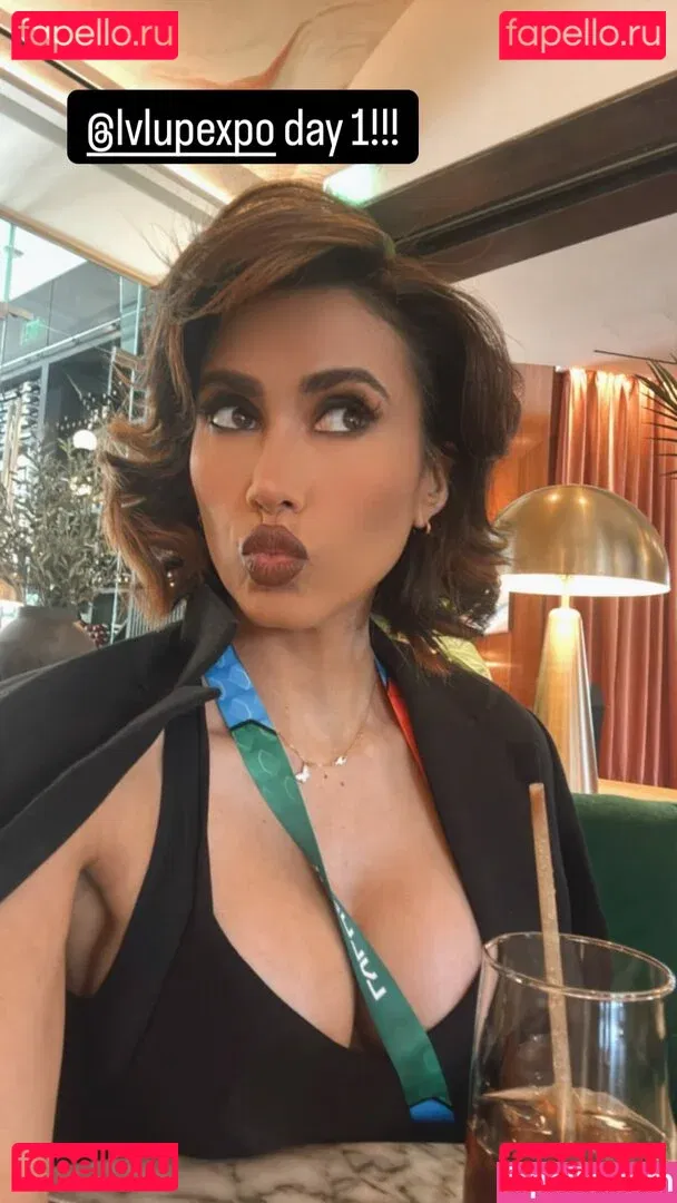 Cristina Valenzuela Onlyfans Photo Gallery 