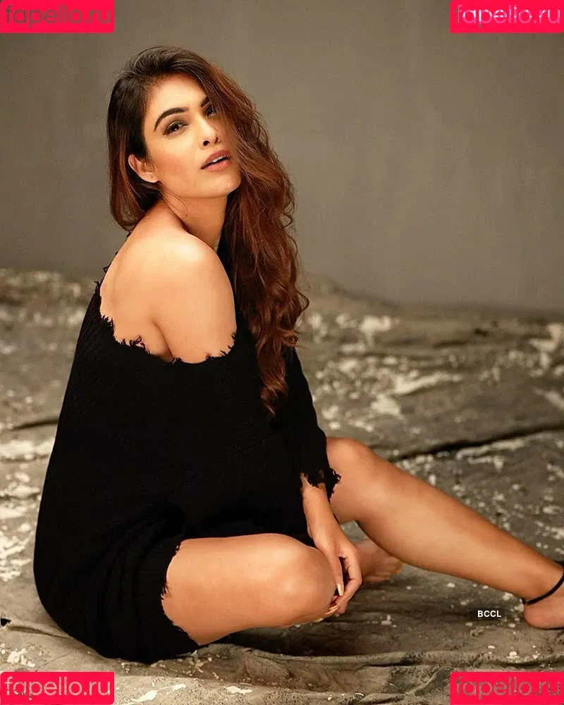 Neha Malik Onlyfans Photo Gallery 