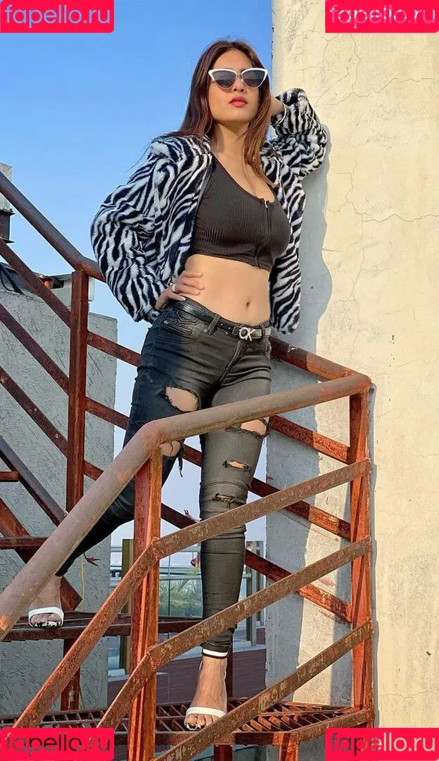 Neha Malik Onlyfans Photo Gallery 