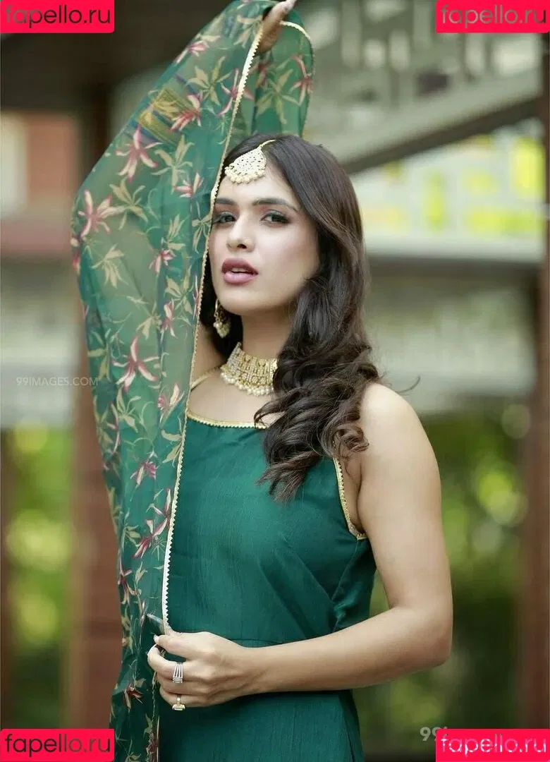 Neha Malik Onlyfans Photo Gallery 
