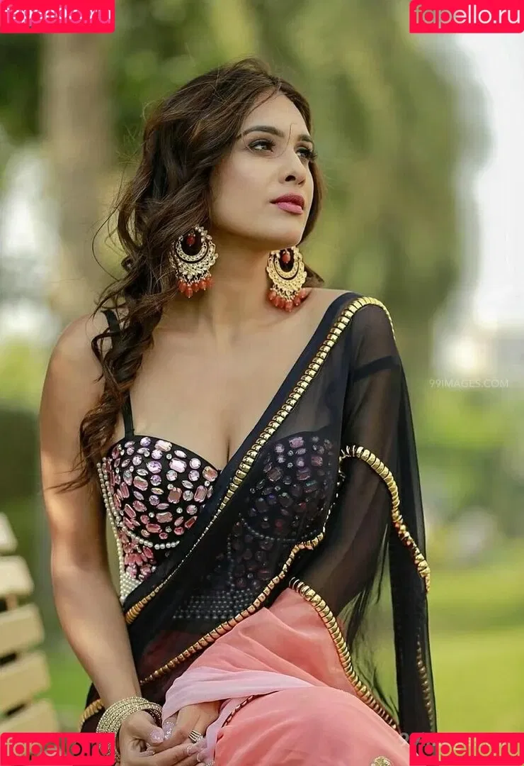 Neha Malik Onlyfans Photo Gallery 