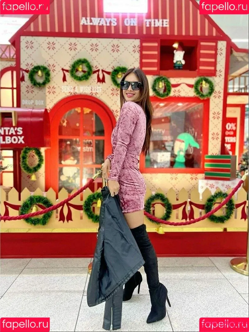 Neha Malik Onlyfans Photo Gallery 