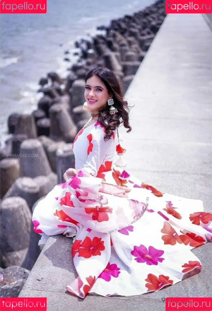 Neha Malik Onlyfans Photo Gallery 