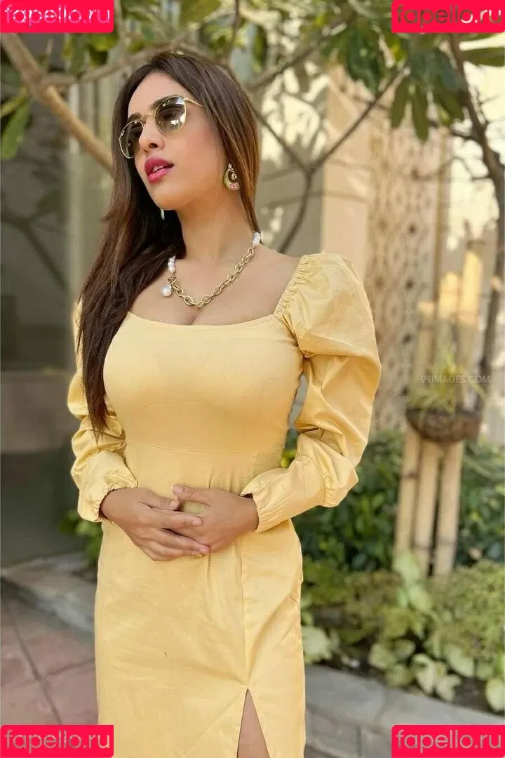 Neha Malik Onlyfans Photo Gallery 
