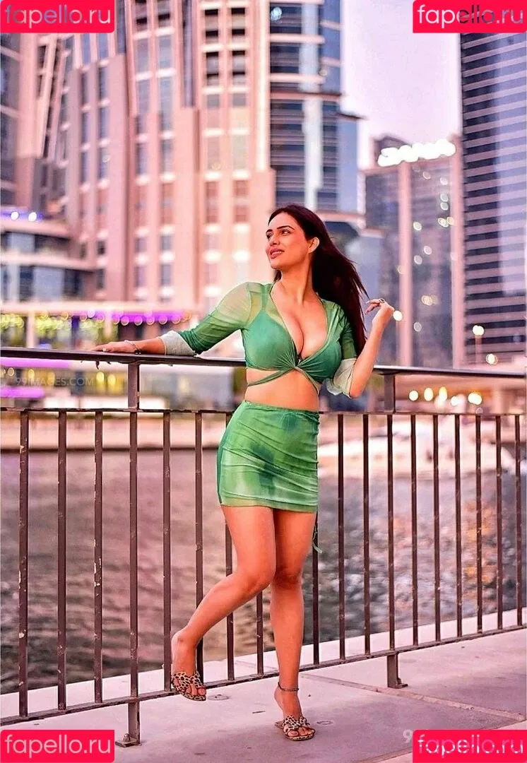 Neha Malik Onlyfans Photo Gallery 