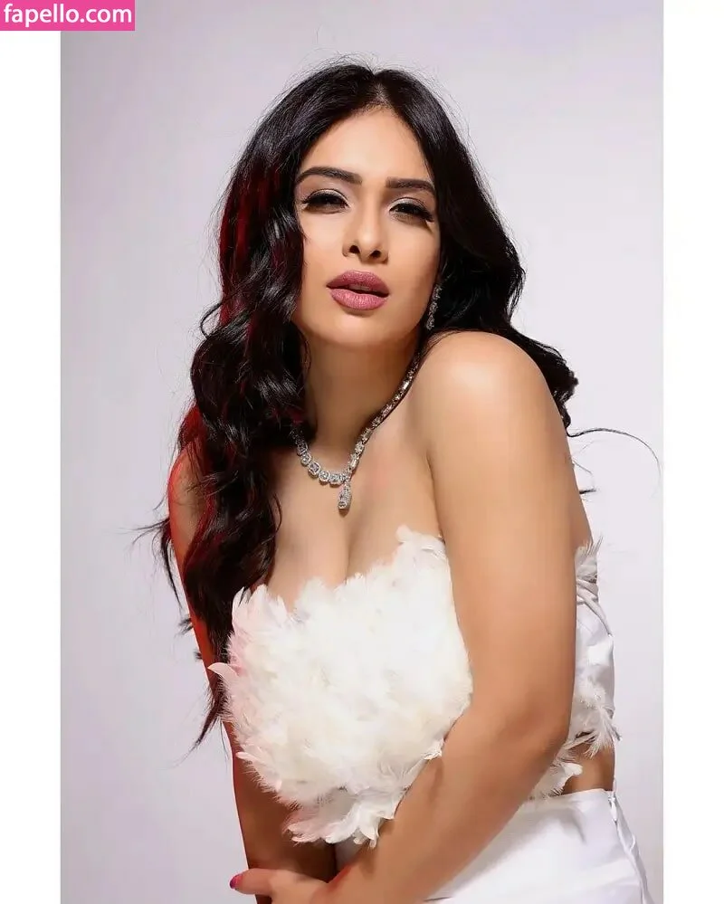 Neha Malik Onlyfans Photo Gallery 