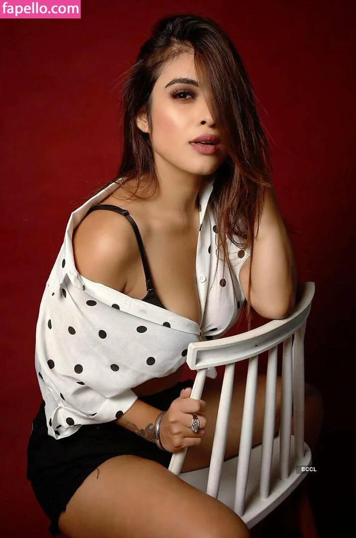 Neha Malik Onlyfans Photo Gallery 