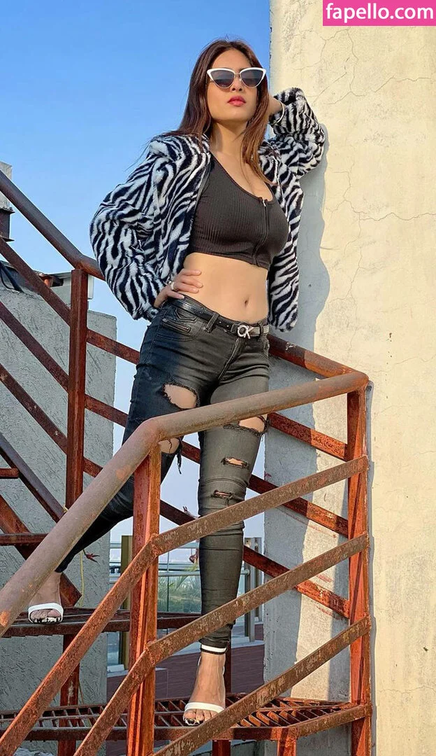 Neha Malik Onlyfans Photo Gallery 