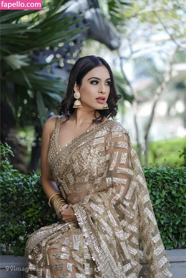 Neha Malik Onlyfans Photo Gallery 