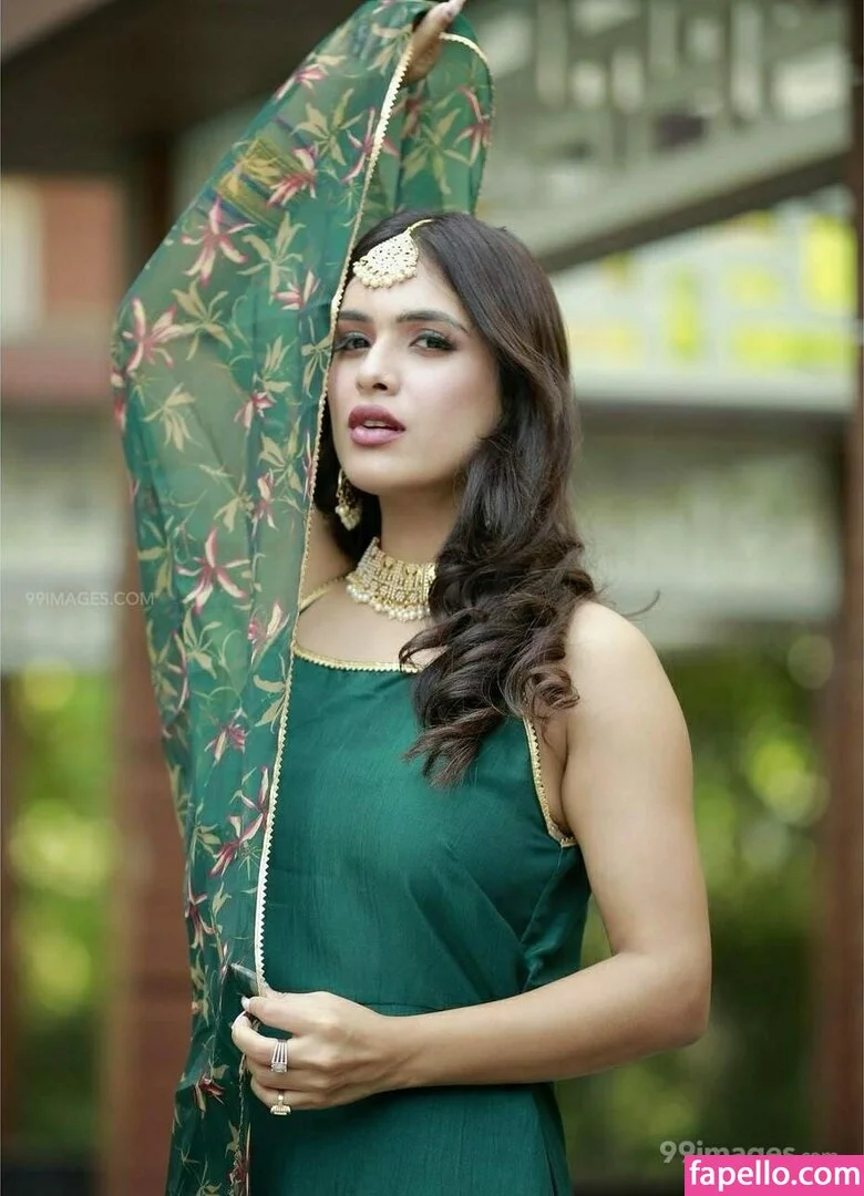 Neha Malik Onlyfans Photo Gallery 