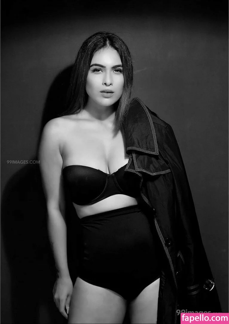 Neha Malik Onlyfans Photo Gallery 