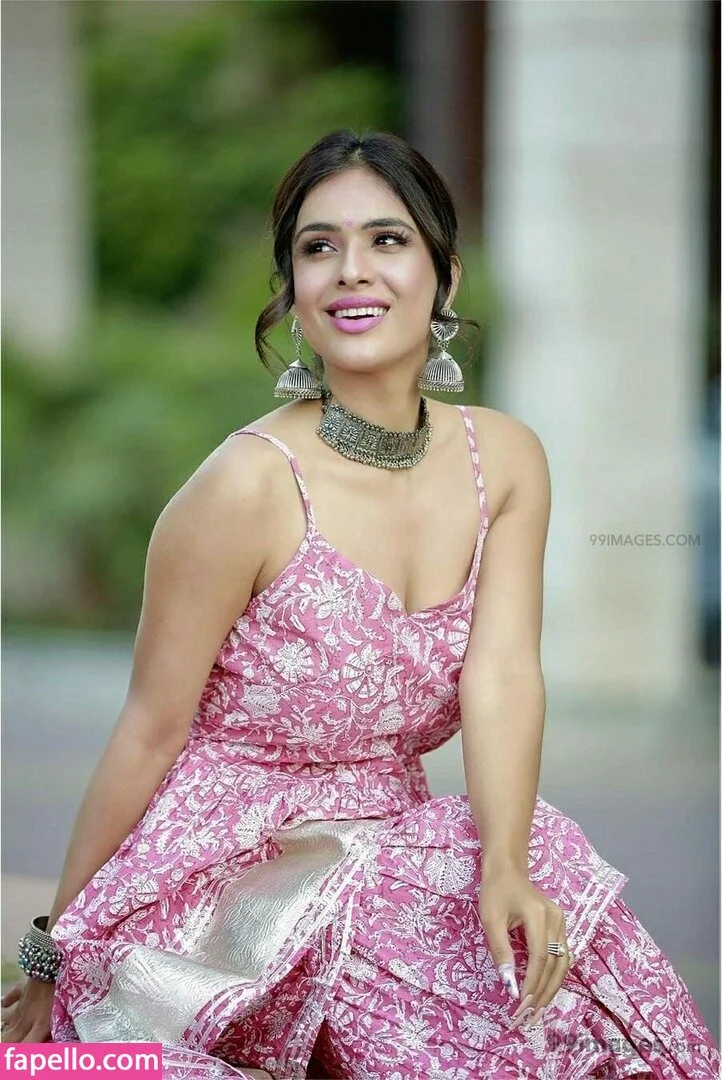 Neha Malik Onlyfans Photo Gallery 