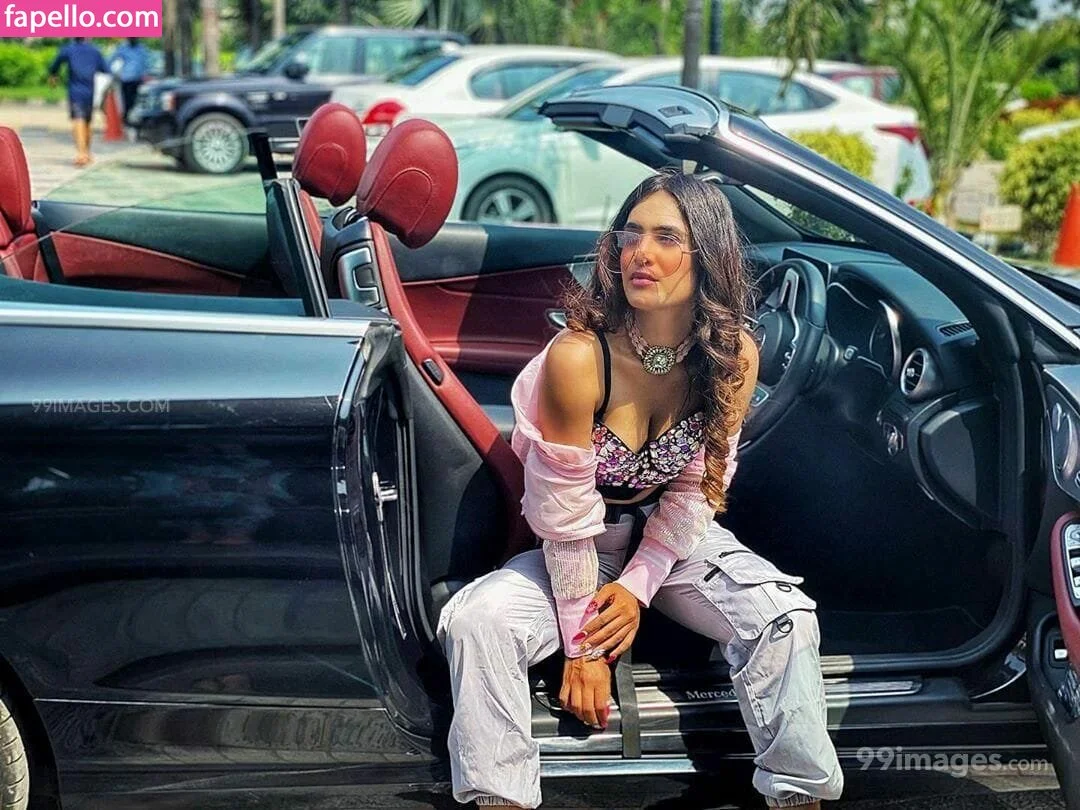 Neha Malik Onlyfans Photo Gallery 