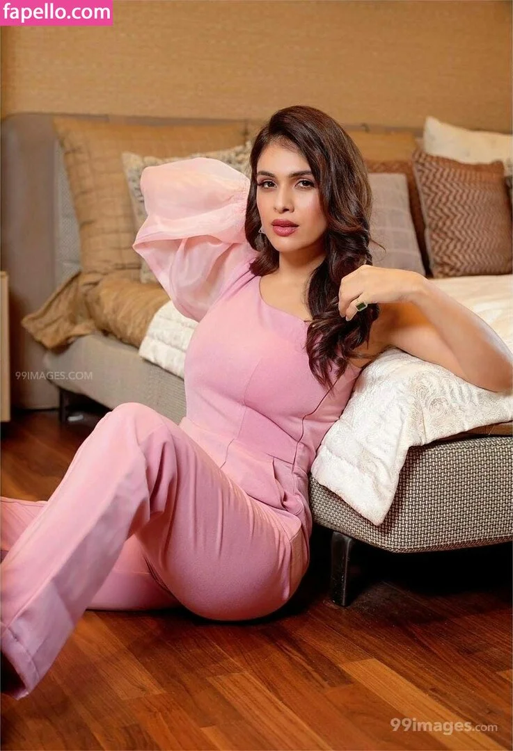 Neha Malik Onlyfans Photo Gallery 