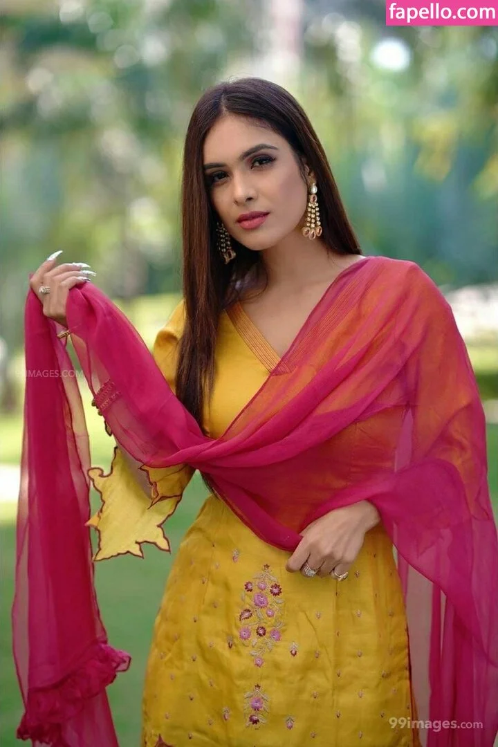 Neha Malik Onlyfans Photo Gallery 