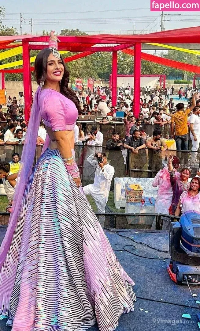 Neha Malik Onlyfans Photo Gallery 