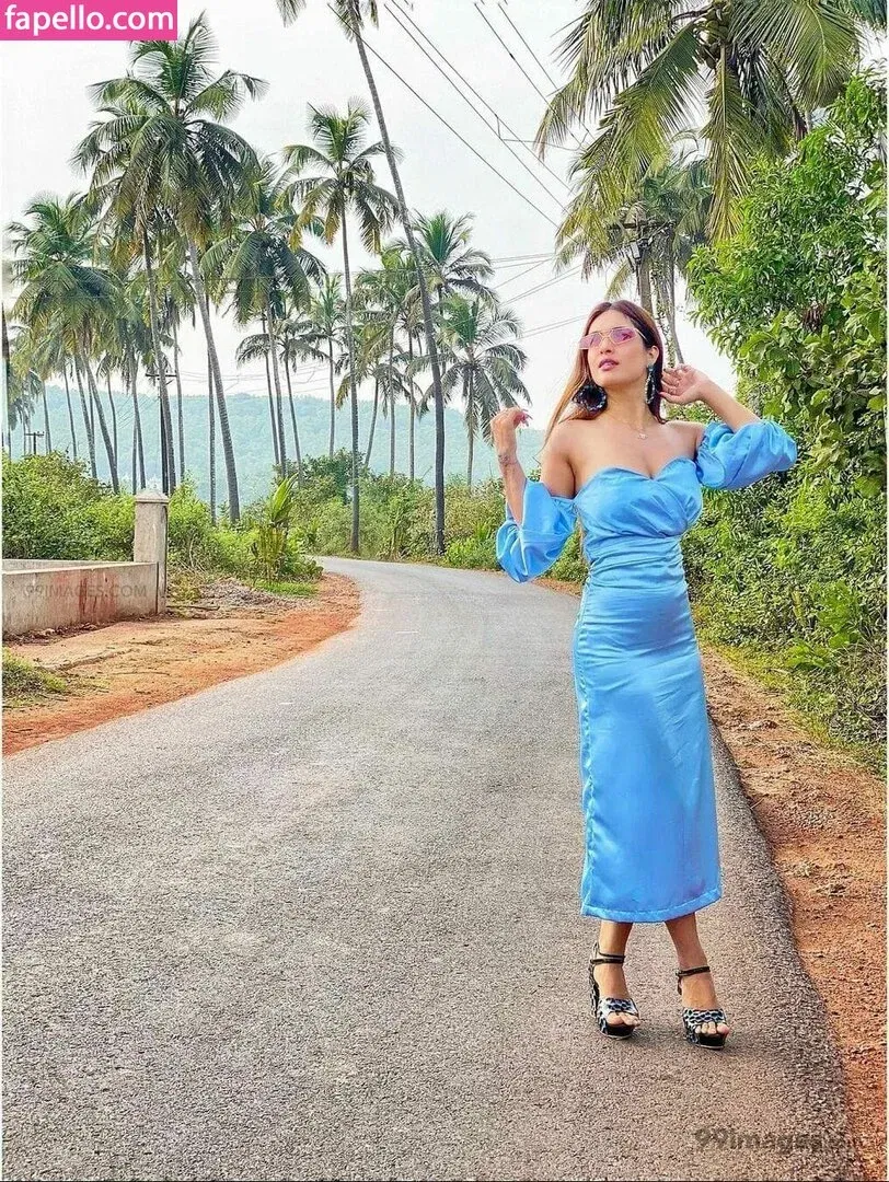 Neha Malik Onlyfans Photo Gallery 