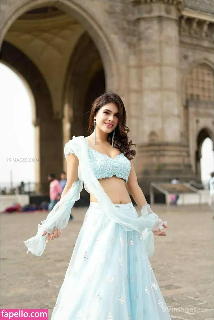 Neha Malik Onlyfans Photo Gallery 