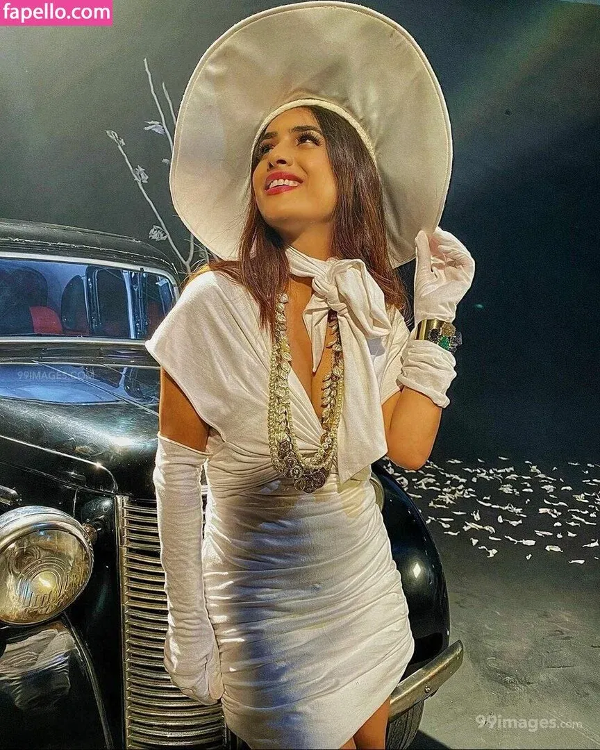 Neha Malik Onlyfans Photo Gallery 