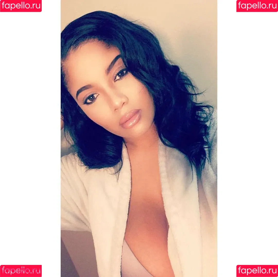 Gabrielle Logan Onlyfans Photo Gallery 