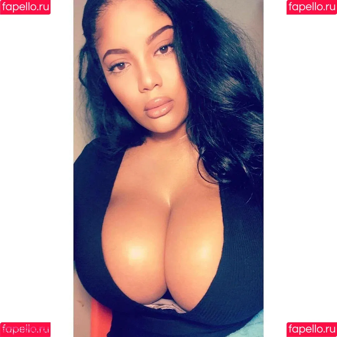 Gabrielle Logan Onlyfans Photo Gallery 