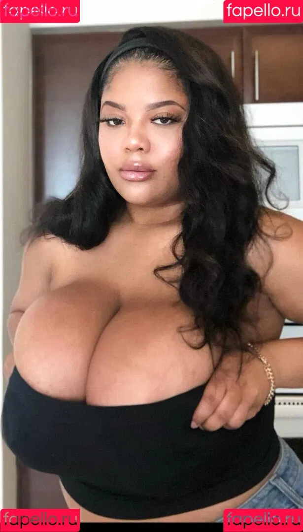 Gabrielle Logan Onlyfans Photo Gallery 