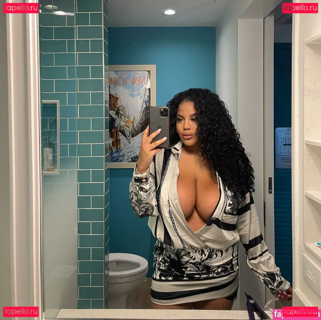 Gabrielle Logan Onlyfans Photo Gallery 