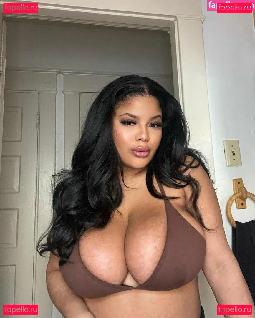 Gabrielle Logan Onlyfans Photo Gallery 