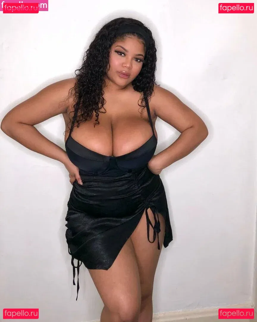 Gabrielle Logan Onlyfans Photo Gallery 