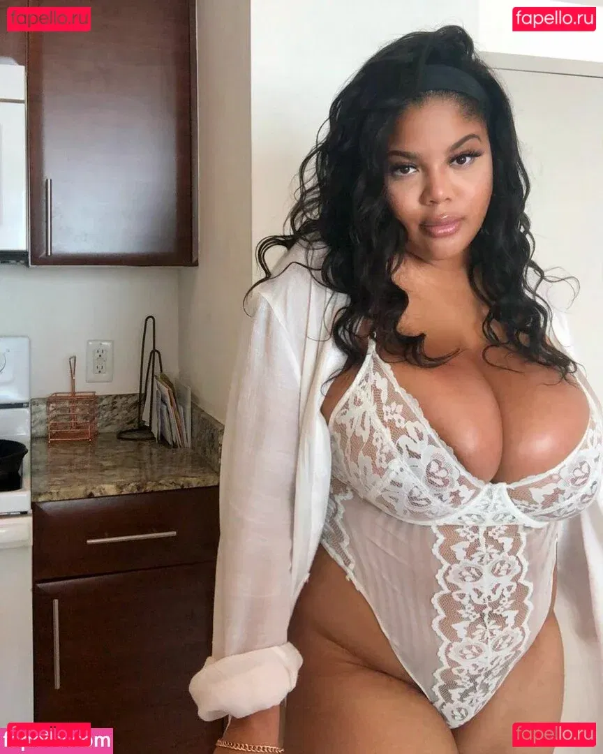 Gabrielle Logan Onlyfans Photo Gallery 