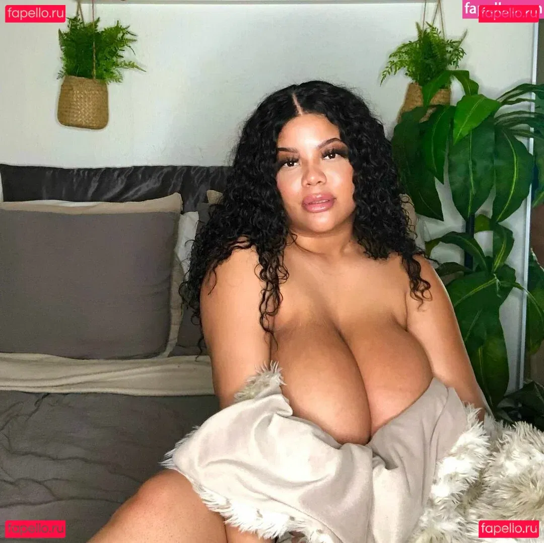 Gabrielle Logan Onlyfans Photo Gallery 