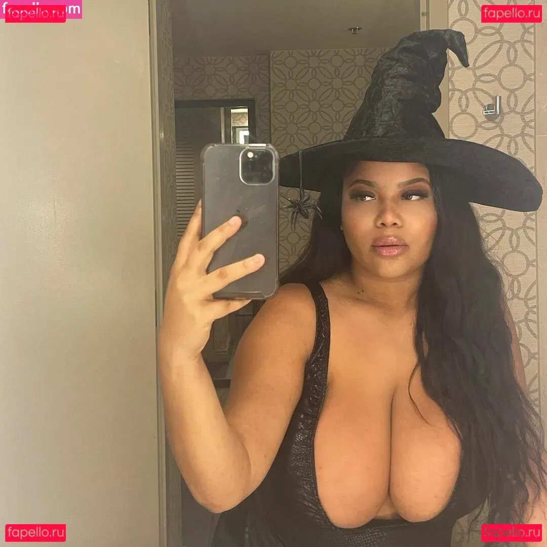 Gabrielle Logan Onlyfans Photo Gallery 