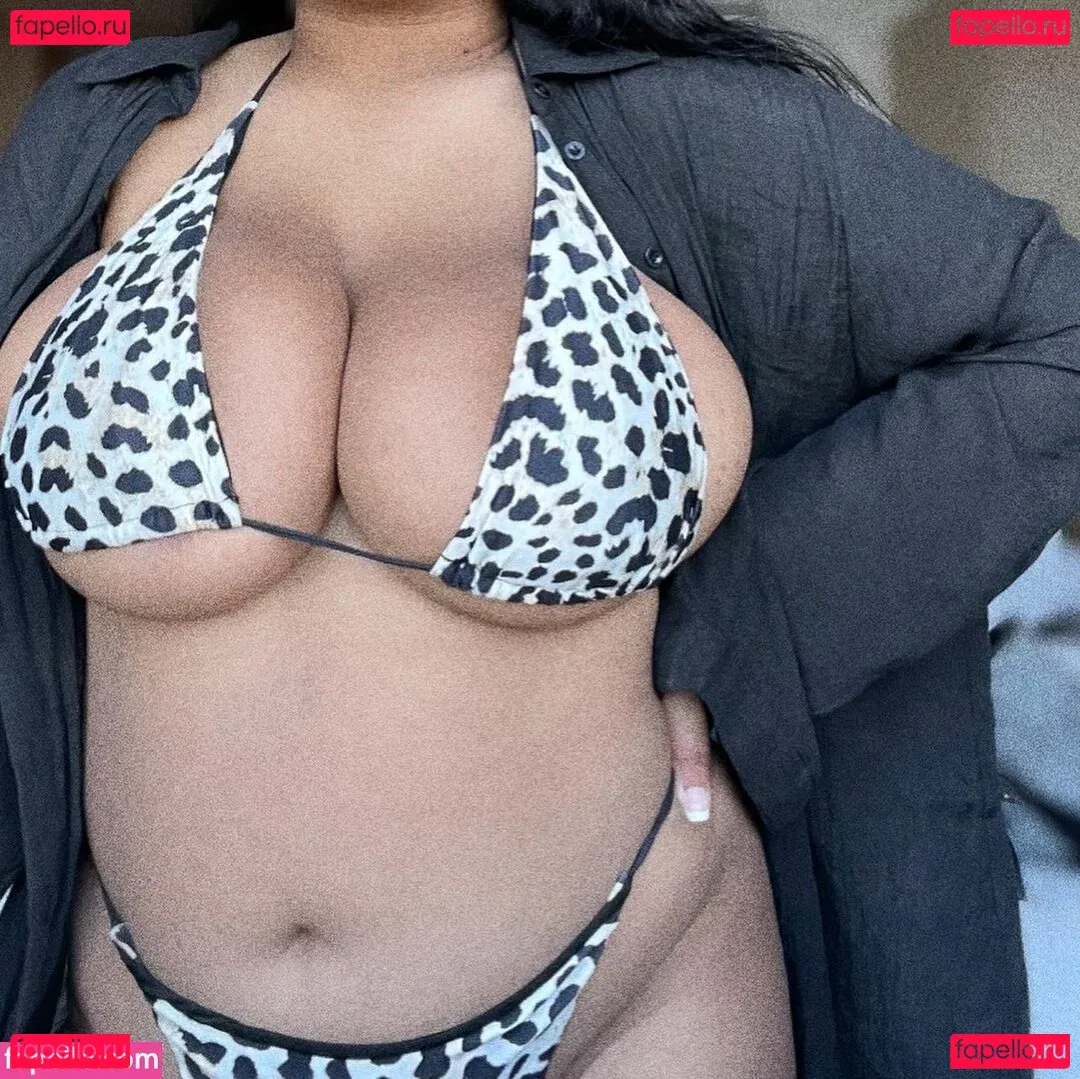 Gabrielle Logan Onlyfans Photo Gallery 