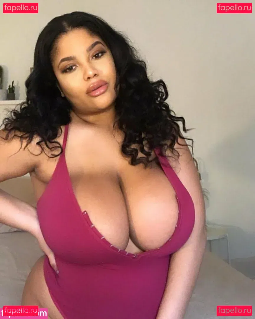 Gabrielle Logan Onlyfans Photo Gallery 
