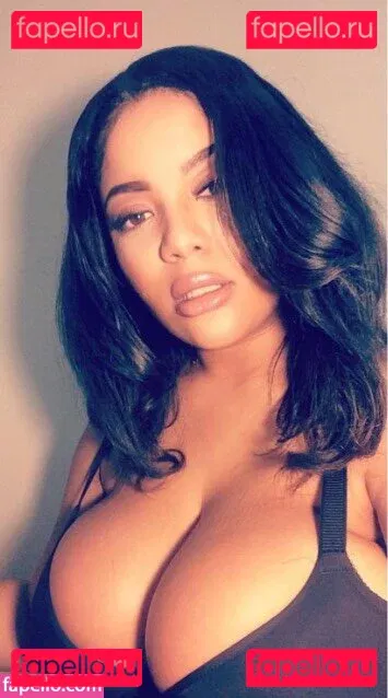 Gabrielle Logan Onlyfans Photo Gallery 