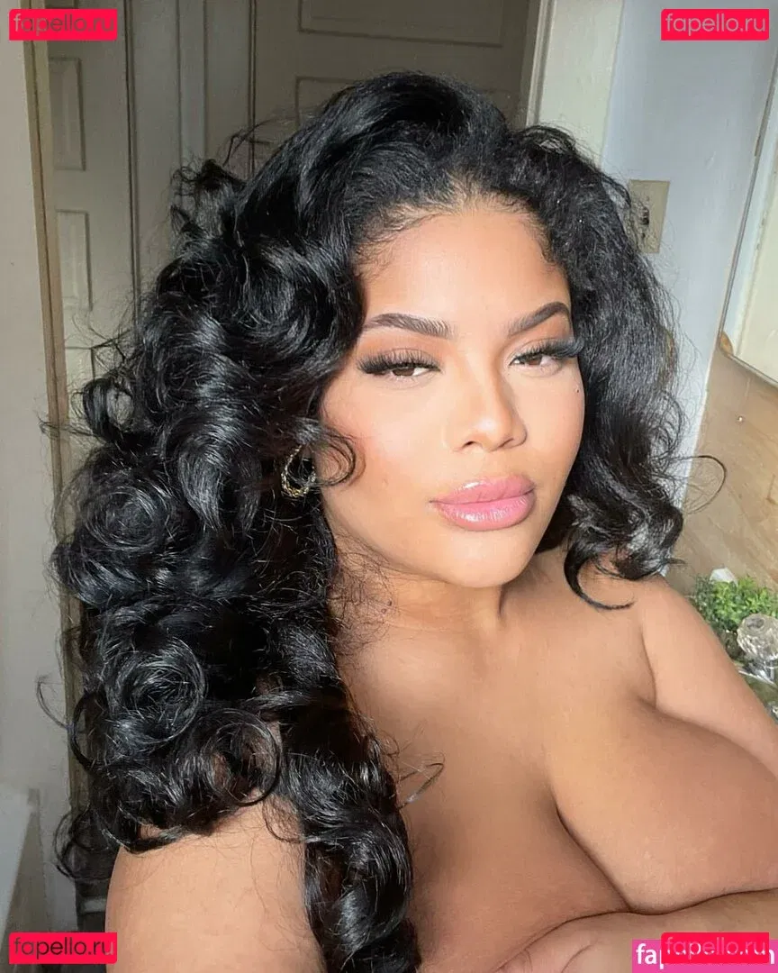 Gabrielle Logan Onlyfans Photo Gallery 