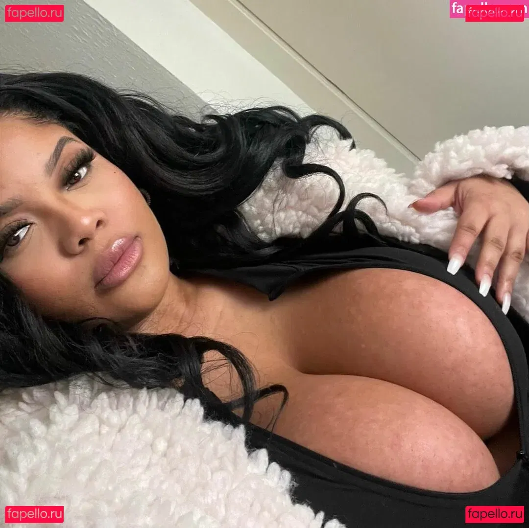 Gabrielle Logan Onlyfans Photo Gallery 