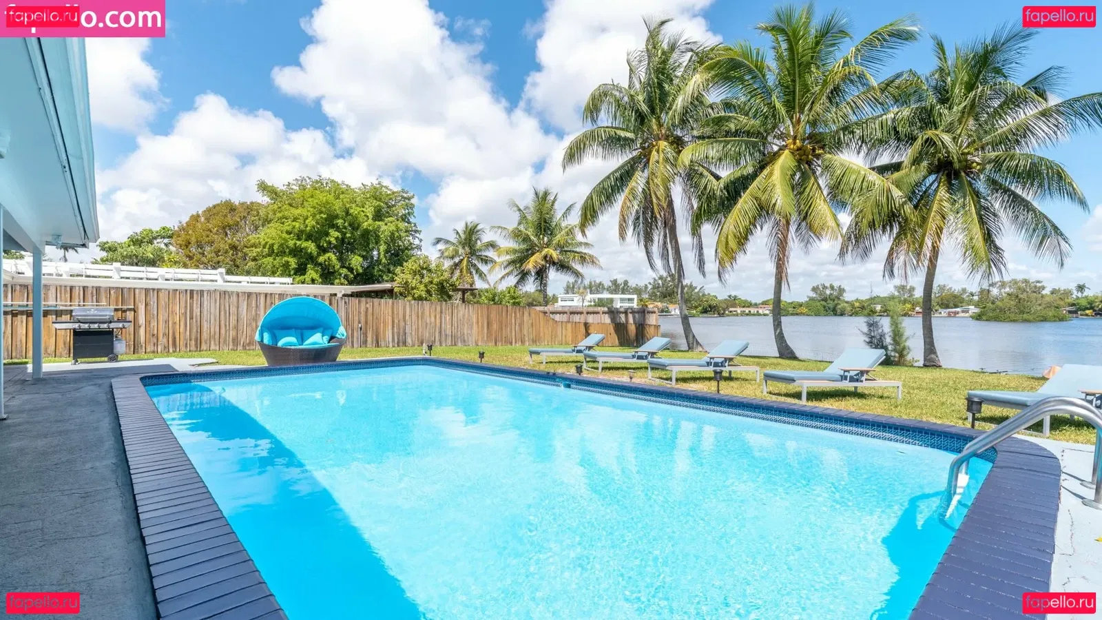 Gabrielle Logan Onlyfans Photo Gallery 