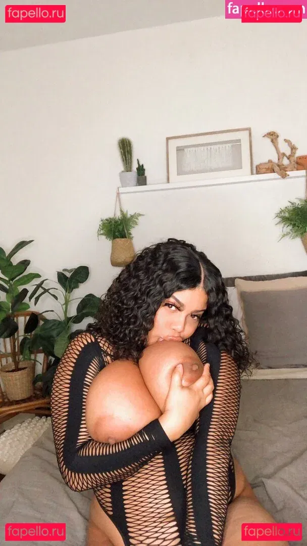 Gabrielle Logan Onlyfans Photo Gallery 