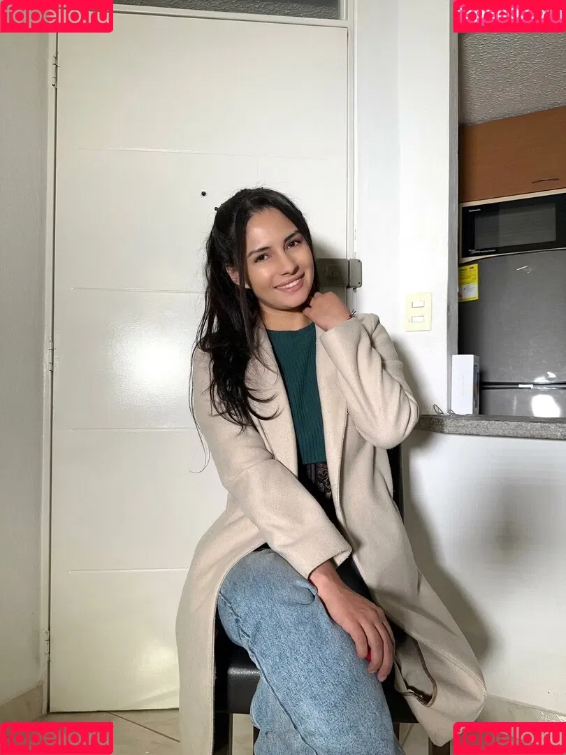 Annie Guzman Onlyfans Photo Gallery 