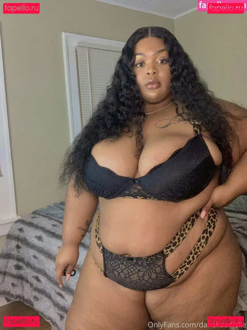 danekdanielle Onlyfans Photo Gallery 