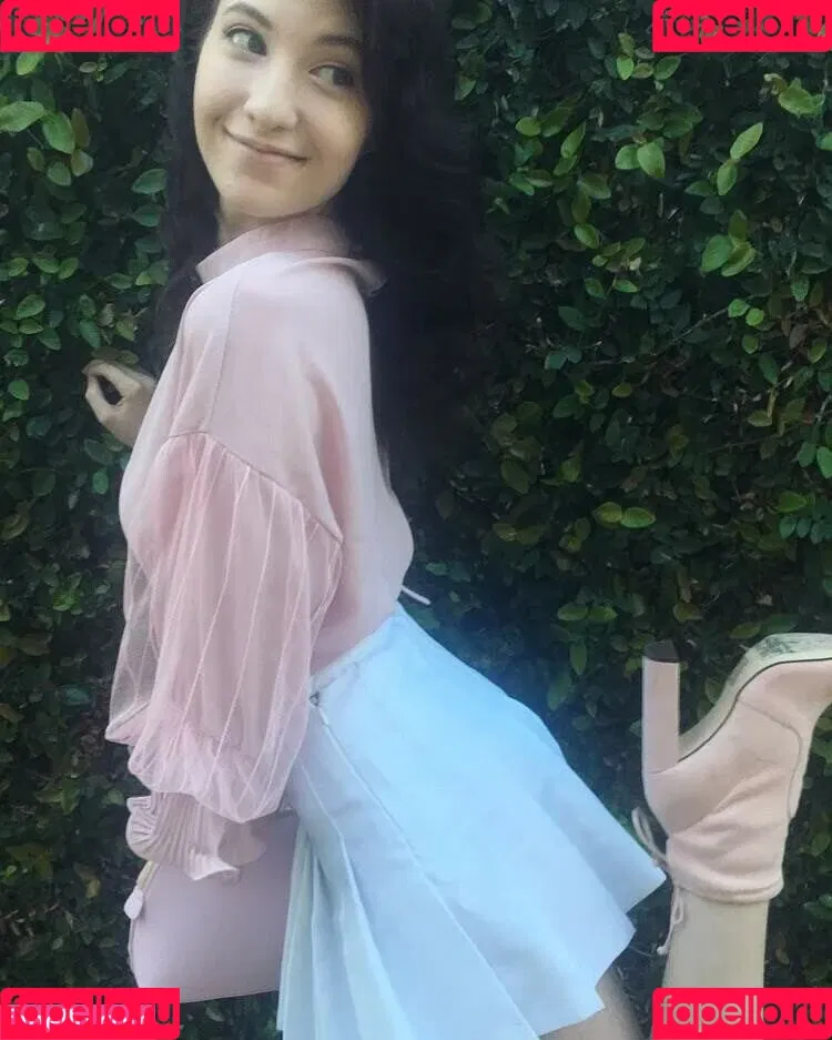 Elizabeth Reed Onlyfans Photo Gallery 